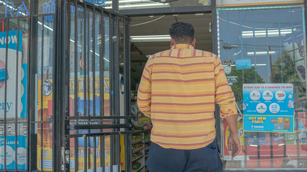 store detective monitoring shoppers
